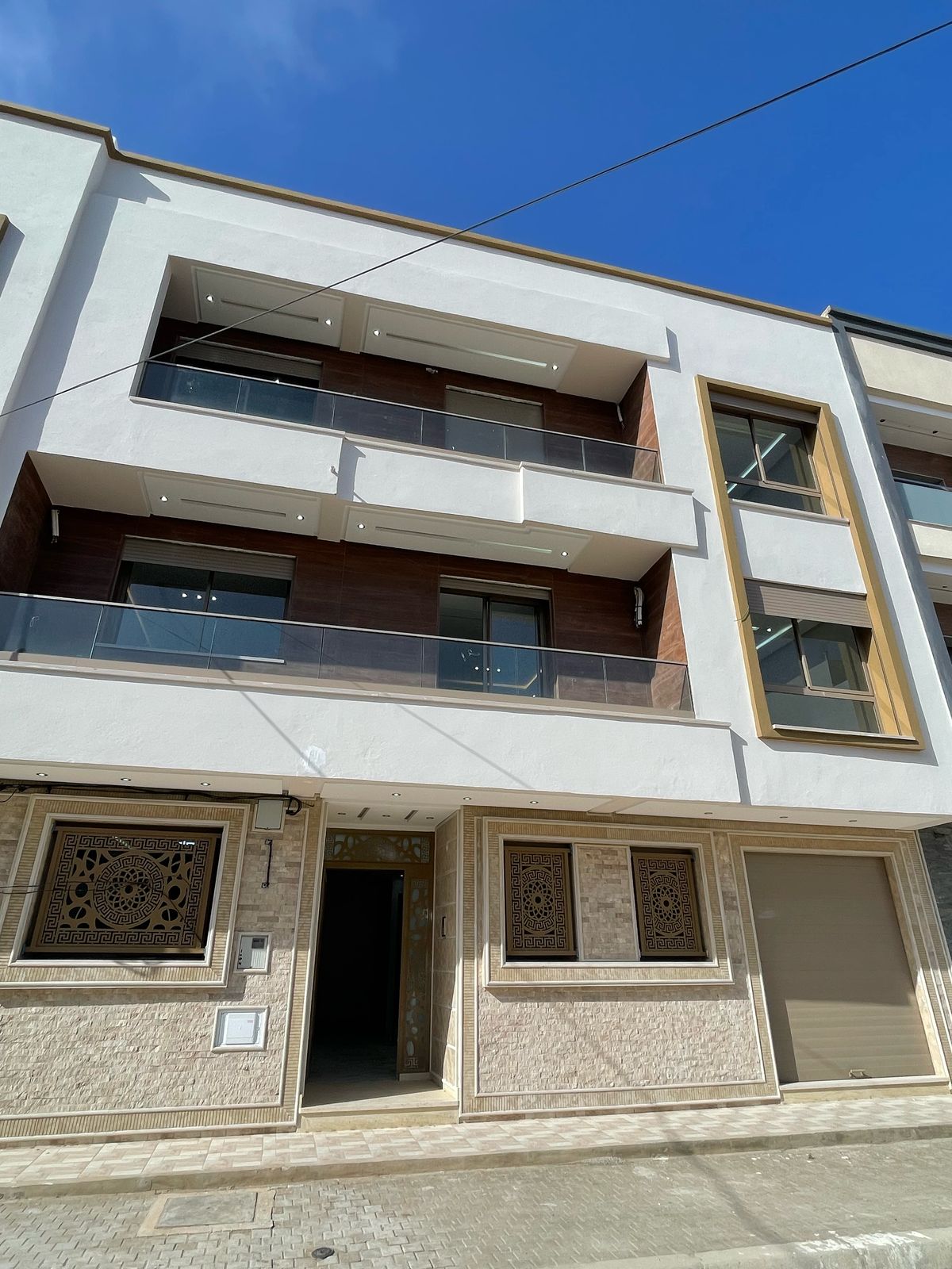 Grande maison R+2 étages à Nador Al Jadid